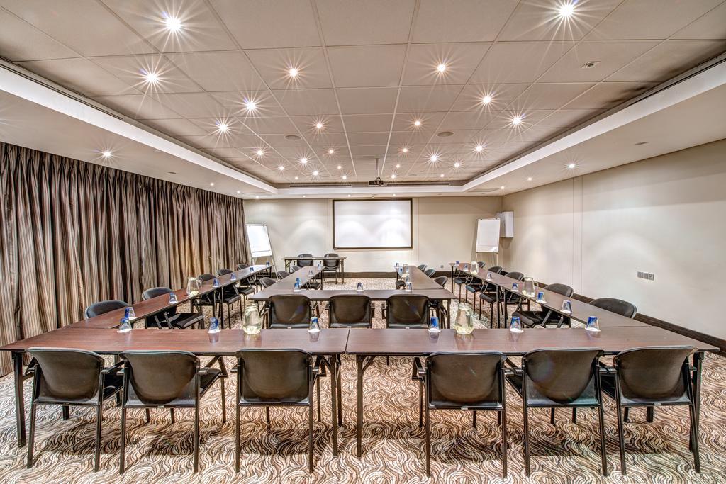 Royal Marang Hotel Phokeng Luaran gambar Meeting room
