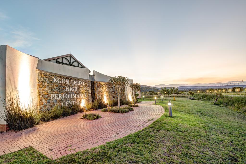 Royal Marang Hotel Phokeng Luaran gambar Kgosi Letsie III High Performance Centre